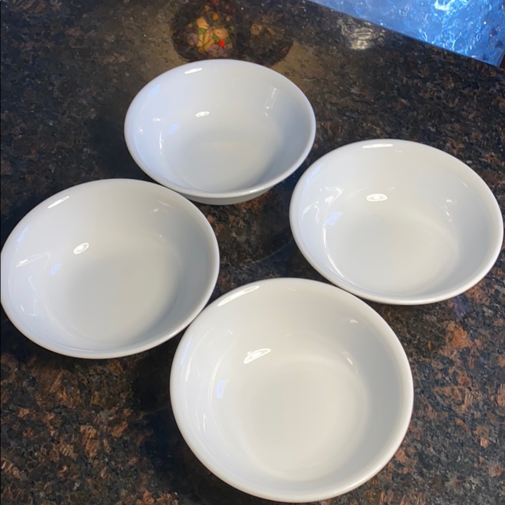 4 Corelle Just White 18oz. Cereal Bowls